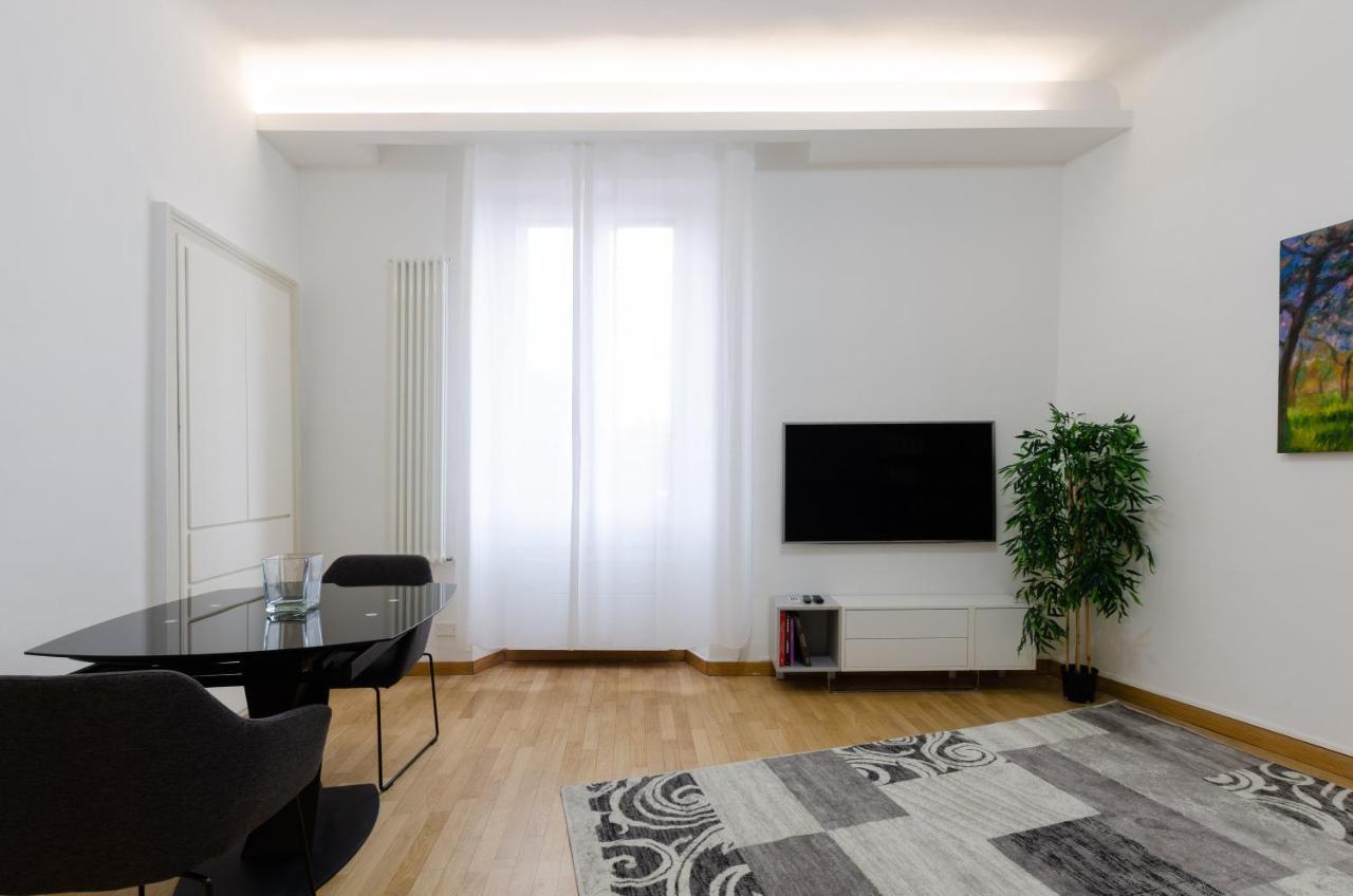 Design Apartment - Spadolini, Campus Bocconi Milan Luaran gambar